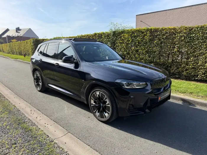 BMW iX3, photo 4