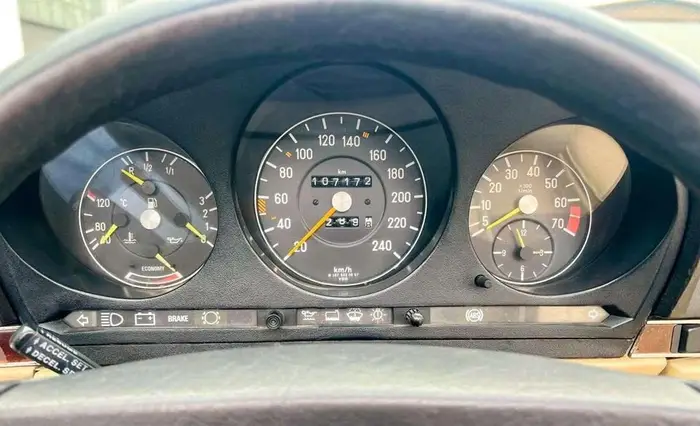 Mercedes-Benz SL 300 photo 6