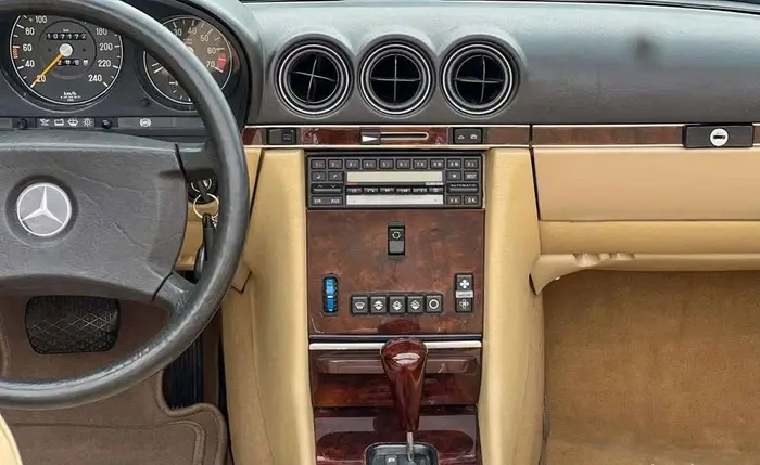 Mercedes-Benz SL 300 photo 7