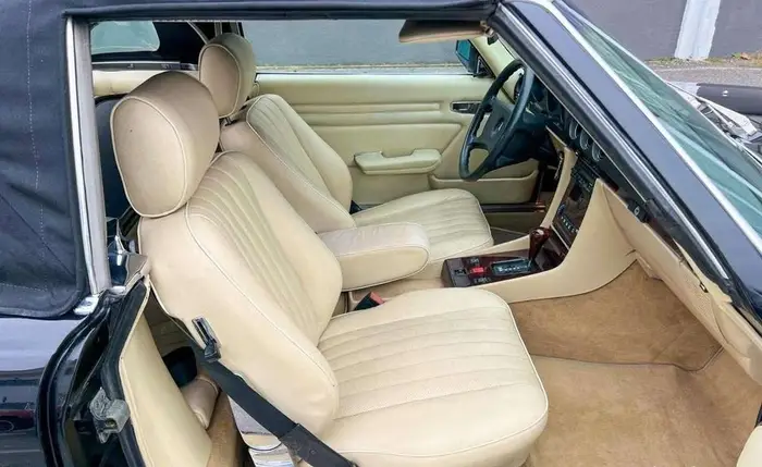 Mercedes-Benz SL 300 photo 9