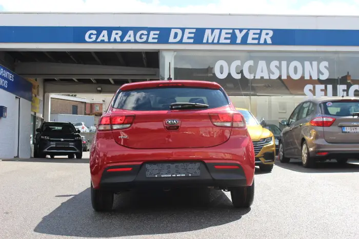 Kia Rio photo 4