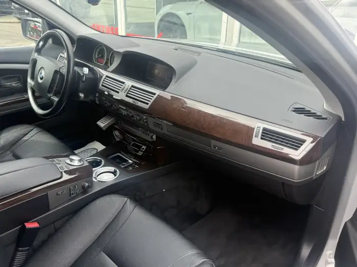 BMW 730, photo 16