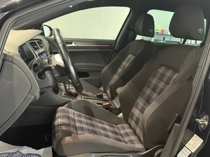 Volkswagen Golf GTI, photo 13
