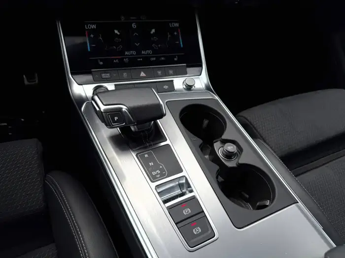 Audi A6, photo 21