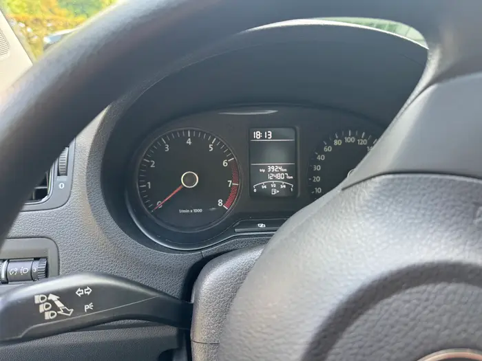 Volkswagen Polo (all) photo 8