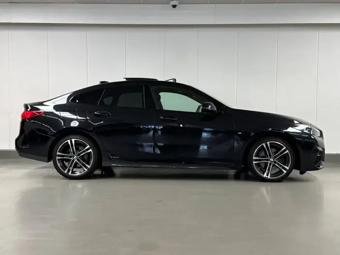 BMW 218, photo 4