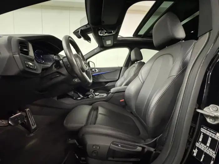 BMW 218, photo 20