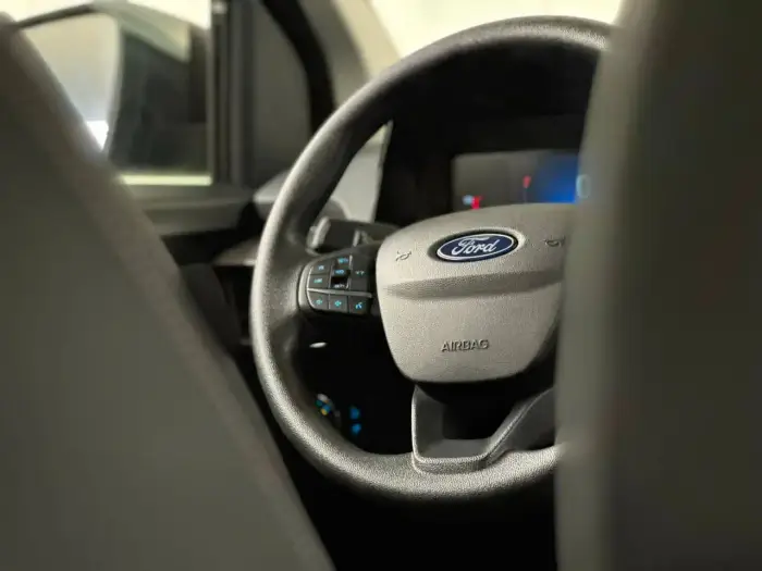 Ford Tourneo Courier, photo 11