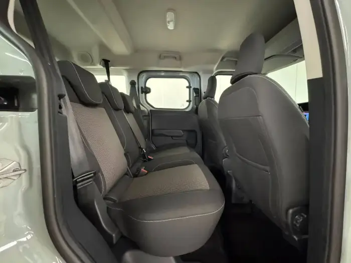Ford Tourneo Courier, photo 24