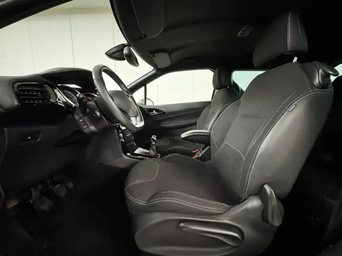 Citroen DS3 photo 18