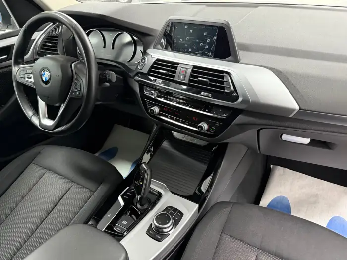 BMW X3 photo 9