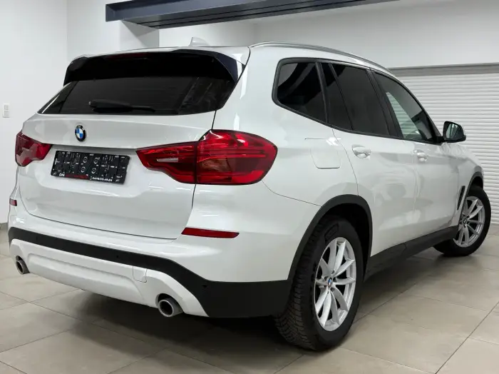 BMW X3 photo 3