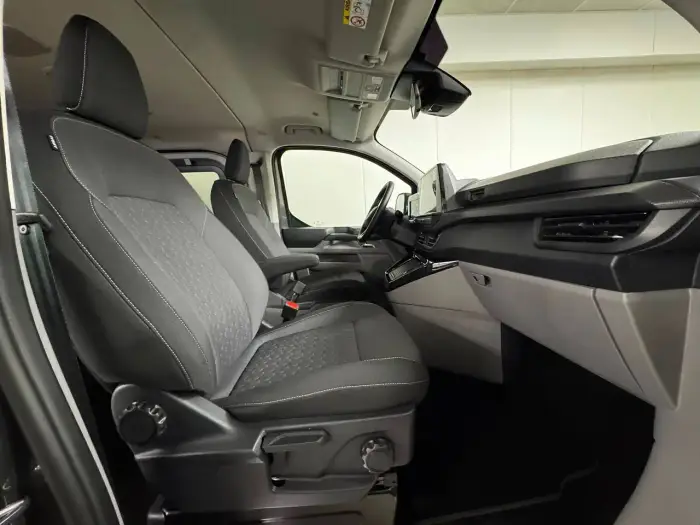 Ford Tourneo Custom, photo 21