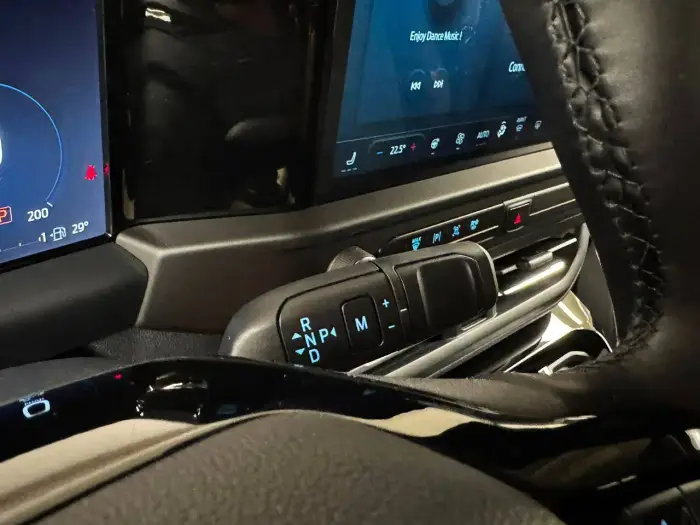 Ford Tourneo Custom, photo 13