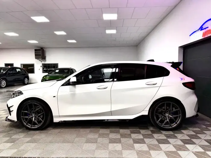 BMW 118, photo 8