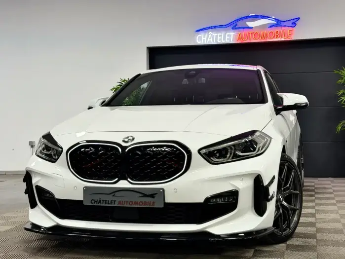 BMW 118, photo 1