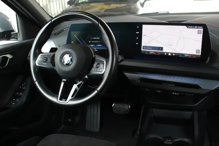 BMW 118 foto 8