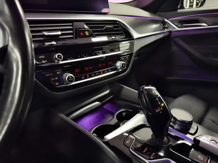 BMW 518 photo 18