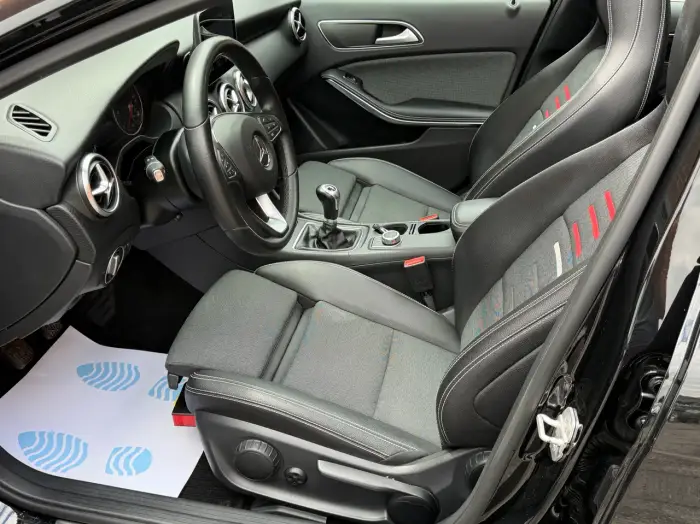 Mercedes-Benz A 160 photo 17