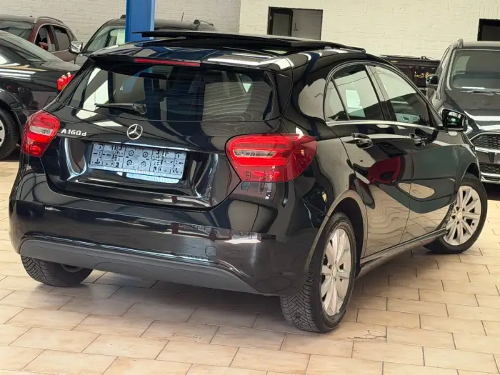Mercedes-Benz A 160 photo 10