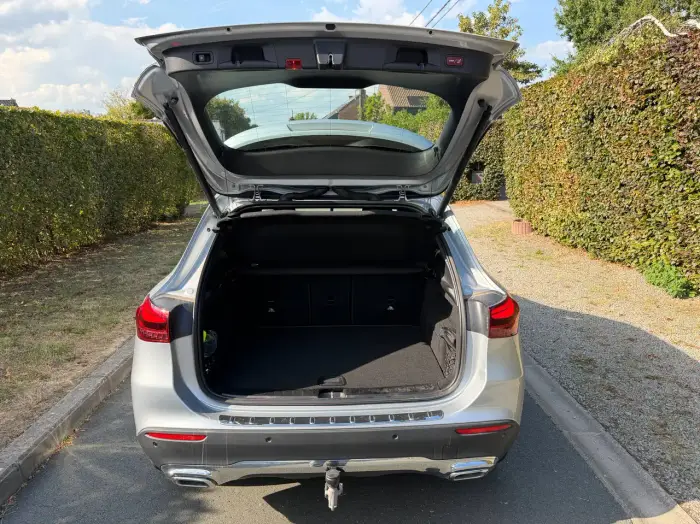 Mercedes-Benz GLA 180 foto 7