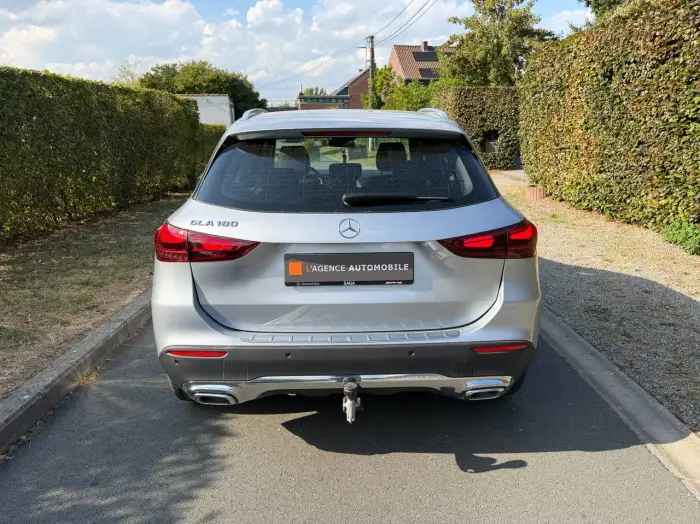 Mercedes-Benz GLA 180 foto 6