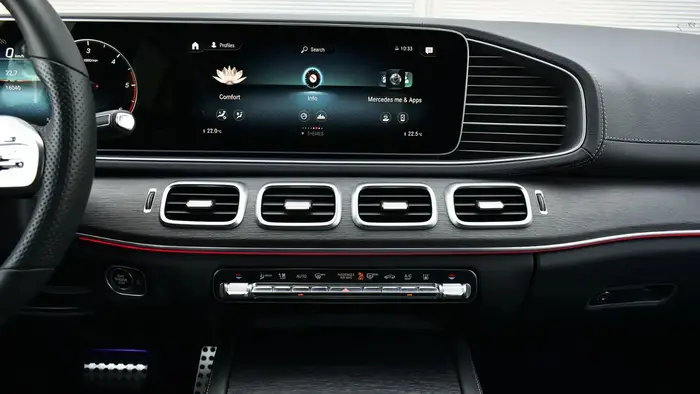 Mercedes-Benz GLE 400 photo 10