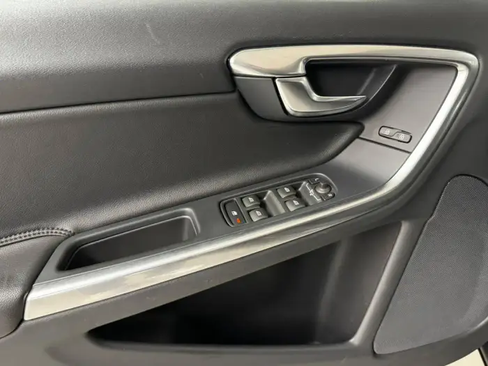 Volvo V60, photo 18