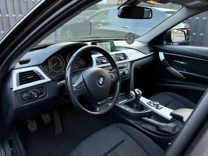 BMW 318 foto 9