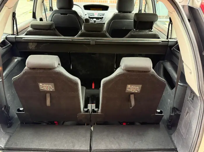 Citroen C4 Picasso foto 17