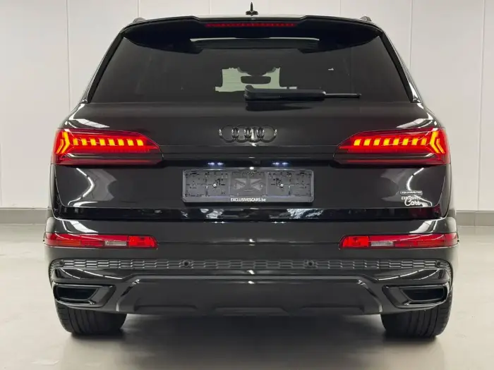 Audi Q7 photo 5