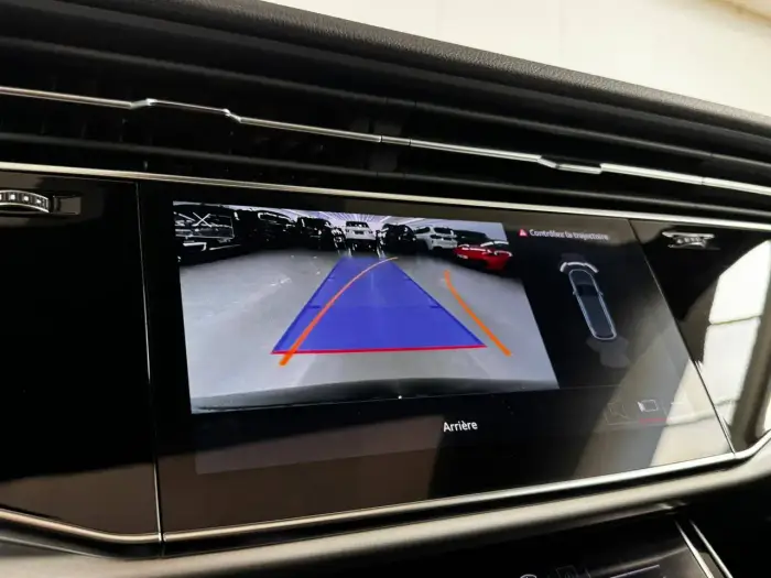Audi Q7 photo 16