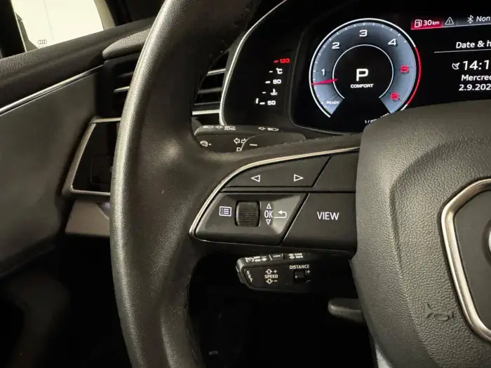 Audi Q7 photo 11