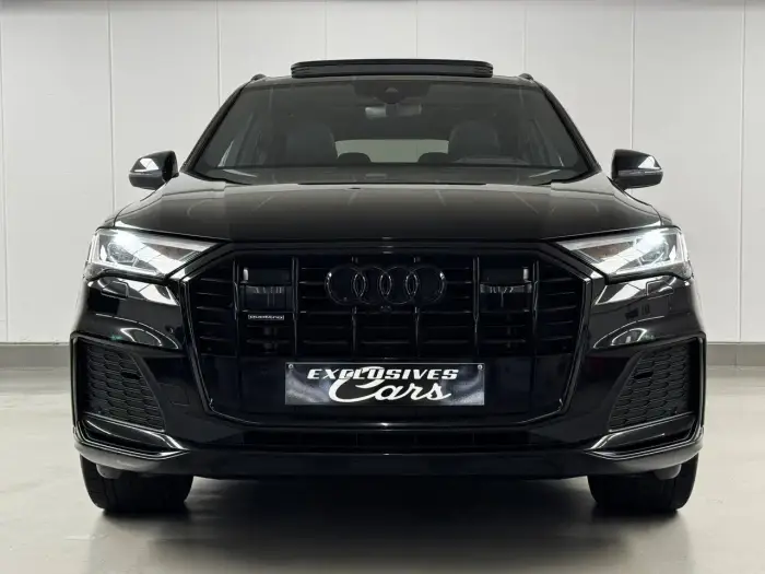 Audi Q7 photo 3