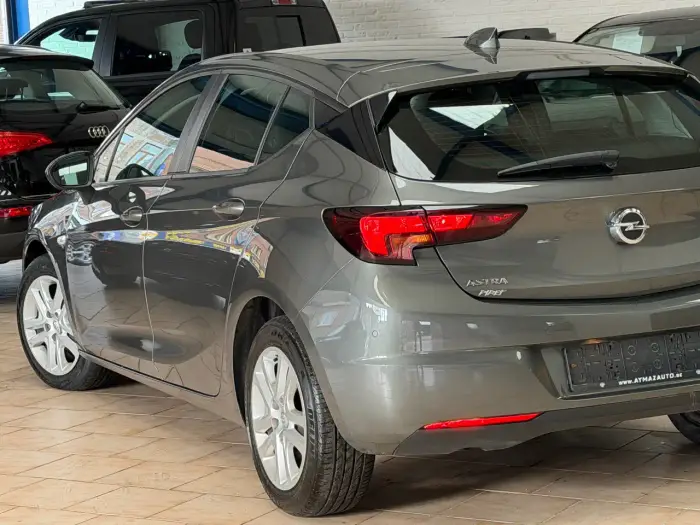 Opel Astra photo 5