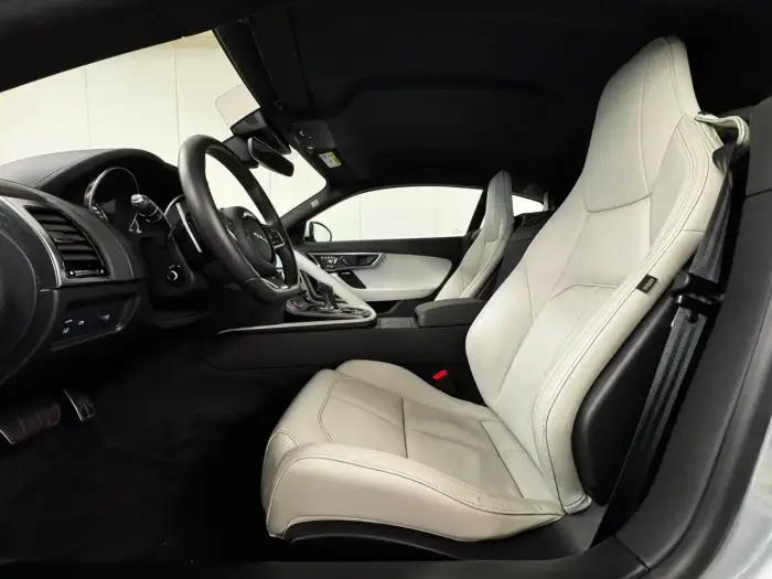 Jaguar F-Type photo 23