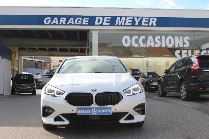 BMW 218 foto 2