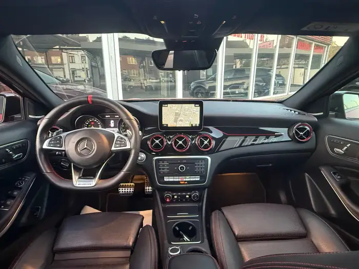 Mercedes-Benz GLA 200, photo 15