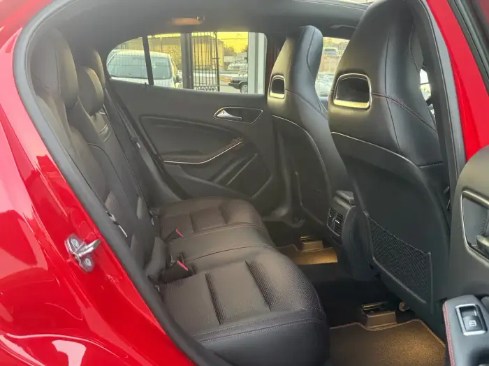 Mercedes-Benz GLA 200, photo 23