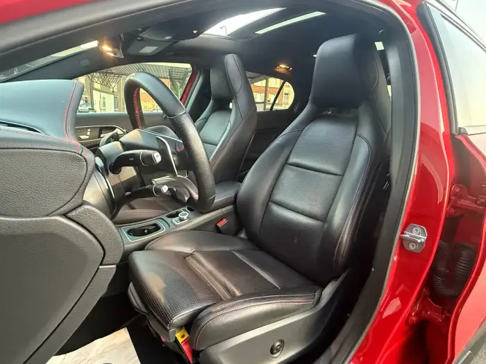 Mercedes-Benz GLA 200, photo 16