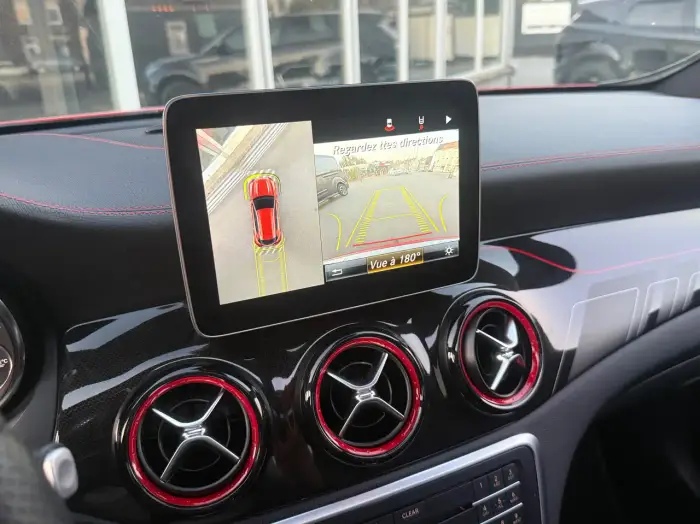 Mercedes-Benz GLA 200, photo 29