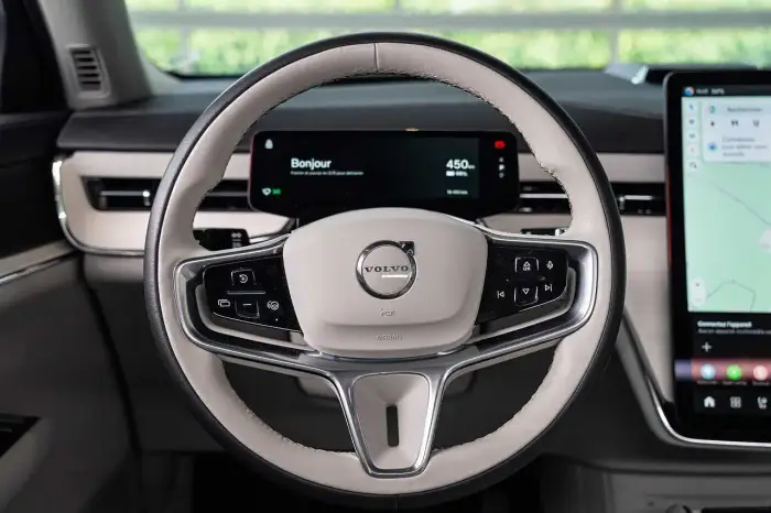 Volvo EX90 foto 10