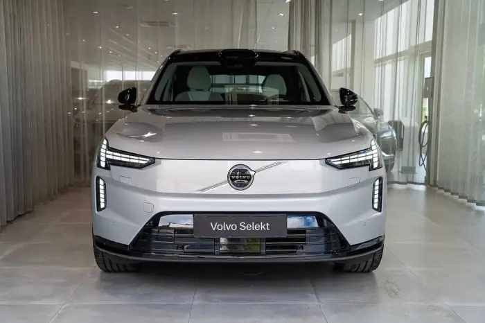 Volvo EX90 foto 7