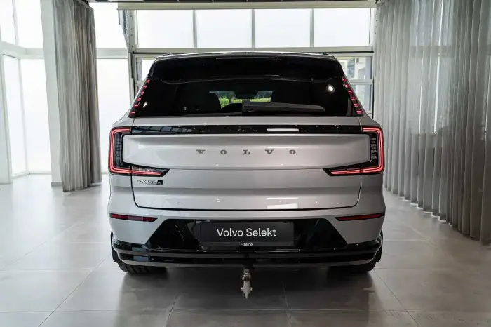 Volvo EX90 foto 8