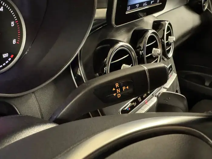 Mercedes-Benz GLC 220, photo 12