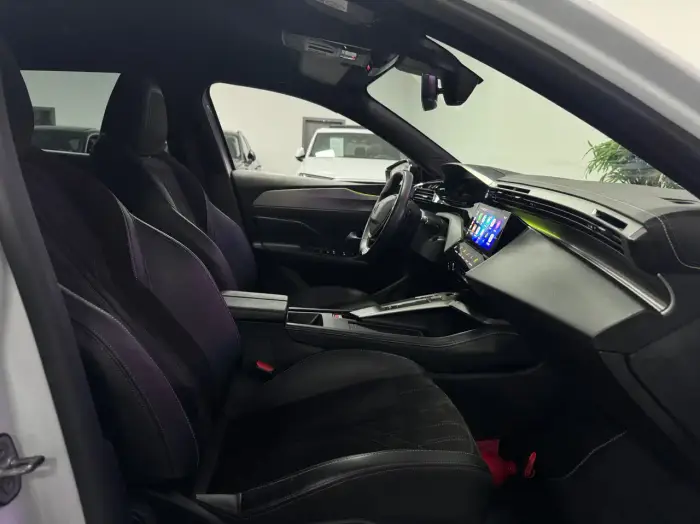 Peugeot 308 photo 22