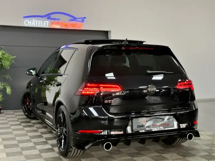 Volkswagen Golf GTI foto 11