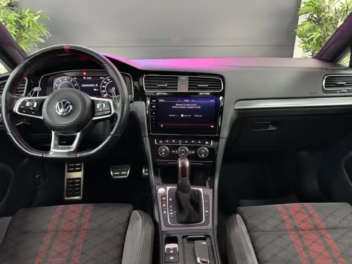 Volkswagen Golf GTI foto 23