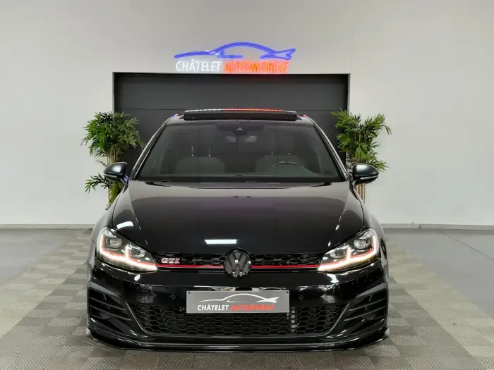 Volkswagen Golf GTI foto 2