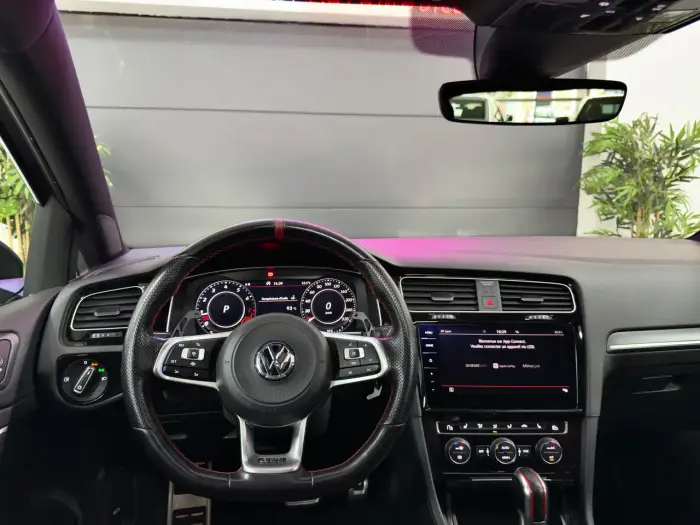 Volkswagen Golf GTI foto 22